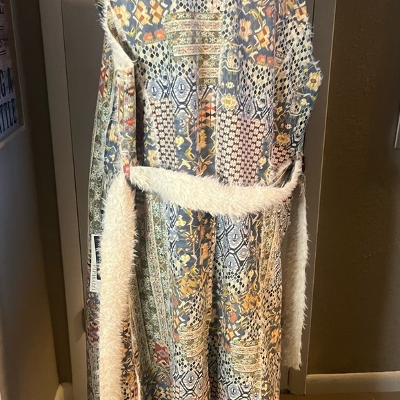 Boho suede patchwork reversible coat vest duster by Paparazzi Biz Sherpa lining - Picture 6 of 16